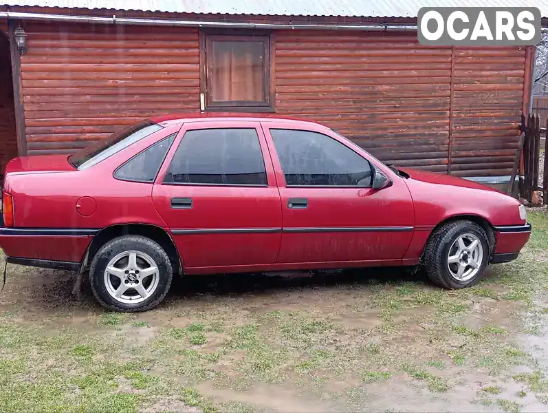 Седан Opel Vectra 1990 2 л. Ручная / Механика обл. Черновицкая, Выжница - Фото 1/5