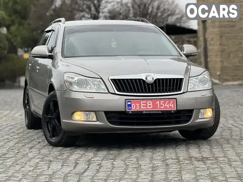 Универсал Skoda Octavia 2009 1.99 л. Автомат обл. Ровенская, Ровно - Фото 1/21