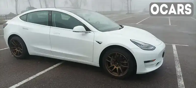 Седан Tesla Model 3 2019 null_content л. Автомат обл. Київська, Київ - Фото 1/21