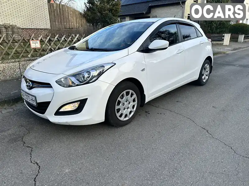 Хэтчбек Hyundai i30 2012 1.4 л. Ручная / Механика обл. Киевская, Киев - Фото 1/12