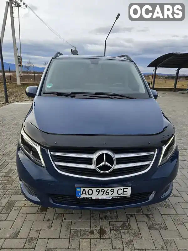 Мінівен Mercedes-Benz Vito 2017 2.14 л. Ручна / Механіка обл. Закарпатська, Тячів - Фото 1/21