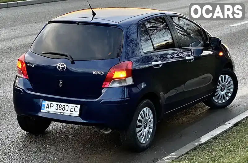 Хэтчбек Toyota Yaris 2010 1.4 л. Ручная / Механика обл. Запорожская, Запорожье - Фото 1/21