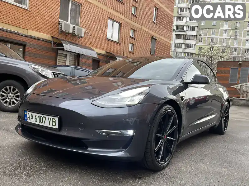 Седан Tesla Model 3 2018 null_content л. Автомат обл. Киевская, Киев - Фото 1/21