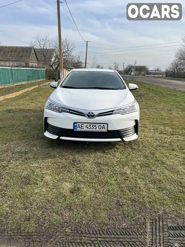 Седан Toyota Corolla 2018 1.33 л. Ручная / Механика обл. Днепропетровская, Днепр (Днепропетровск) - Фото 1/17