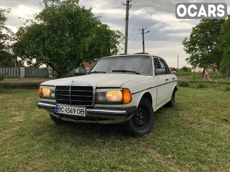 Седан Mercedes-Benz E-Class 1981 2 л. Ручная / Механика обл. Львовская, Жидачев - Фото 1/18