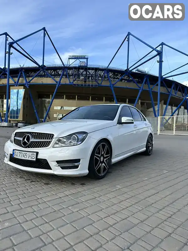 Седан Mercedes-Benz C-Class 2012 1.8 л. Автомат обл. Київська, Київ - Фото 1/21