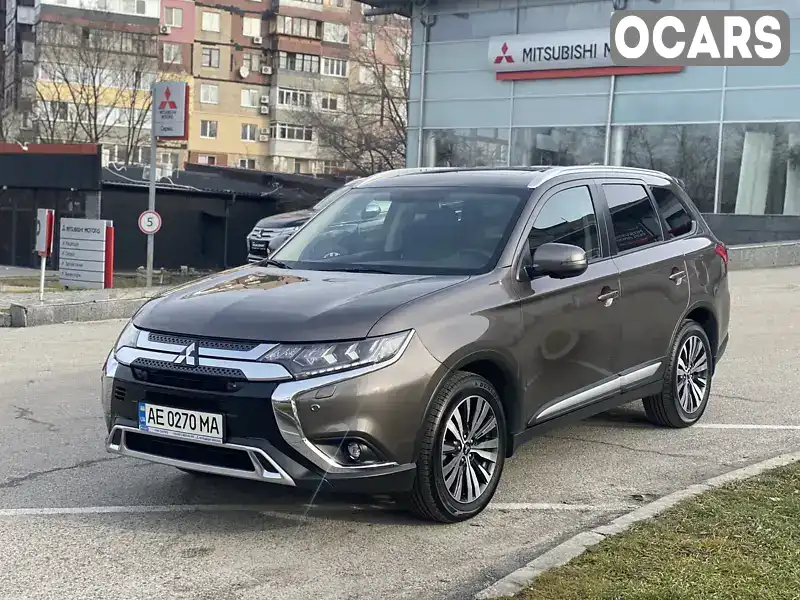 Внедорожник / Кроссовер Mitsubishi Outlander 2019 2.36 л. Вариатор обл. Днепропетровская, Днепр (Днепропетровск) - Фото 1/21