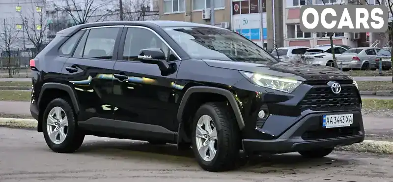 Внедорожник / Кроссовер Toyota RAV4 2018 1.99 л. Вариатор обл. Киевская, Киев - Фото 1/15