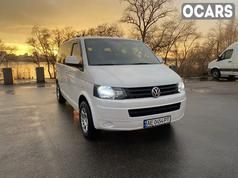 Мінівен Volkswagen Transporter 2013 2 л. Ручна / Механіка обл. Дніпропетровська, Дніпро (Дніпропетровськ) - Фото 1/14