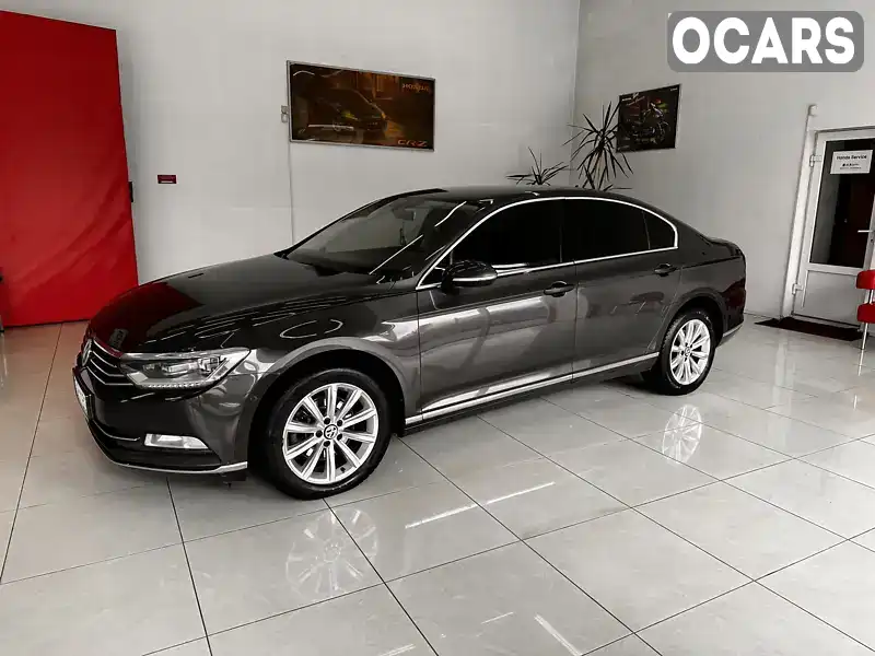 Седан Volkswagen Passat 2015 1.8 л. Робот обл. Чернівецька, Чернівці - Фото 1/21