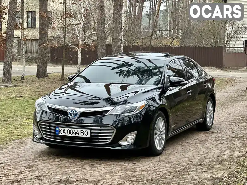 Седан Toyota Avalon 2013 2.5 л. Автомат обл. Киевская, Киев - Фото 1/21