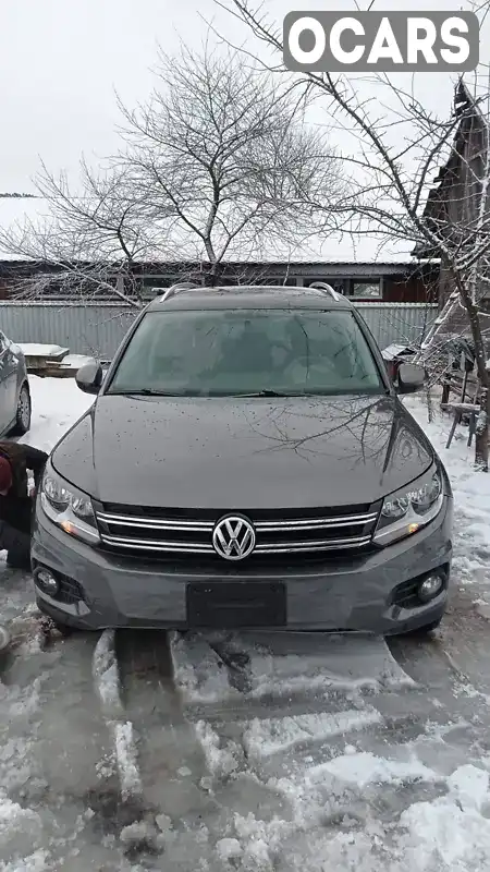 Внедорожник / Кроссовер Volkswagen Tiguan 2013 2 л. Автомат обл. Львовская, Львов - Фото 1/11