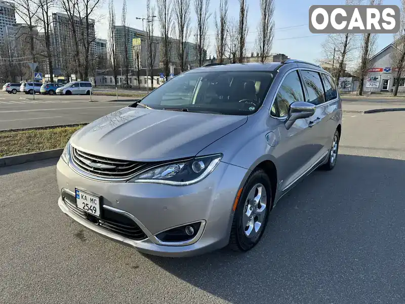 Минивэн Chrysler Pacifica 2018 3.6 л. Автомат обл. Киевская, Киев - Фото 1/21