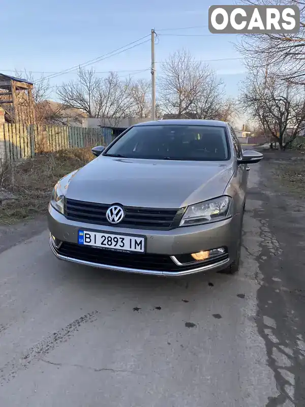 Седан Volkswagen Passat 2012 1.8 л. Автомат обл. Полтавская, Кременчуг - Фото 1/21