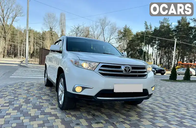 Внедорожник / Кроссовер Toyota Highlander 2013 3.5 л. Автомат обл. Черниговская, Чернигов - Фото 1/19