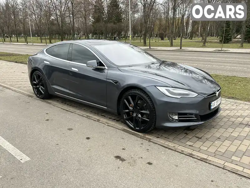 Лифтбек Tesla Model S 2018 null_content л. обл. Киевская, Киев - Фото 1/21