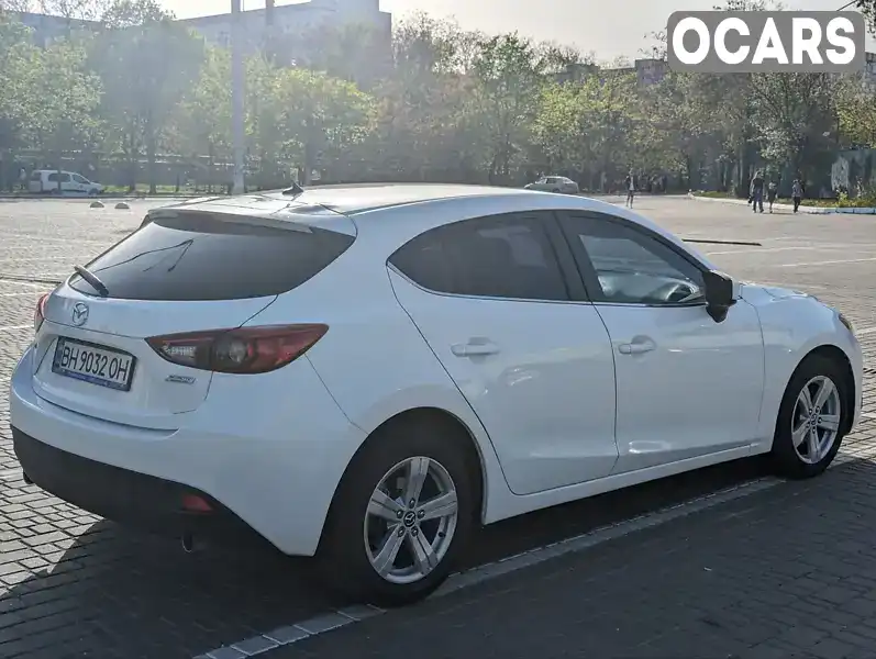 Хэтчбек Mazda 3 2016 2 л. Автомат обл. Одесская, Одесса - Фото 1/17