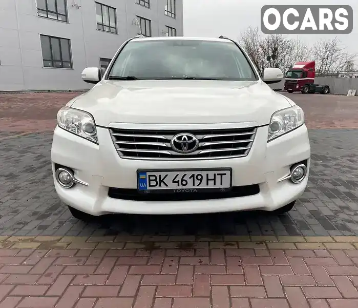 Позашляховик / Кросовер Toyota RAV4 2011 2.2 л. Ручна / Механіка обл. Рівненська, Рівне - Фото 1/21