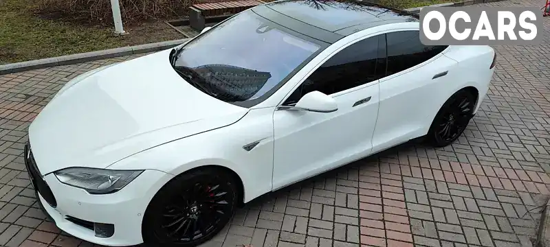 Лифтбек Tesla Model S 2015 null_content л. Автомат обл. Киевская, Киев - Фото 1/21