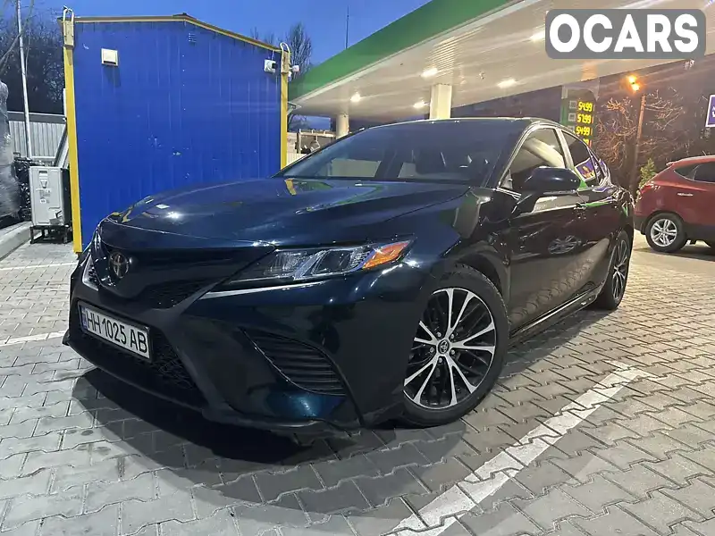 Седан Toyota Camry 2019 2.49 л. Автомат обл. Одеська, Одеса - Фото 1/21