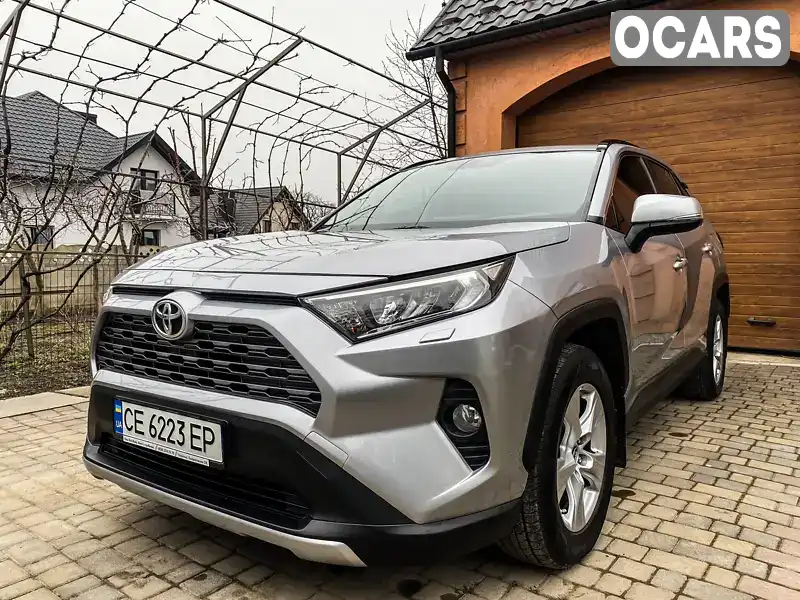 Позашляховик / Кросовер Toyota RAV4 2019 1.99 л. Варіатор обл. Чернівецька, Чернівці - Фото 1/21