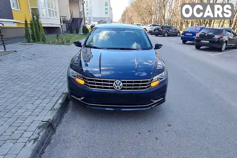 Седан Volkswagen Passat 2017 2 л. Автомат обл. Винницкая, Винница - Фото 1/21