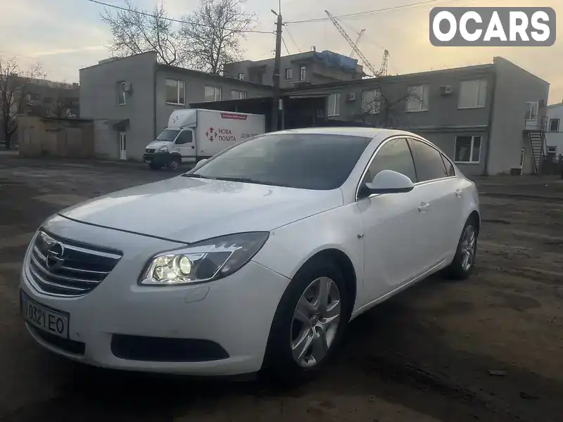 Седан Opel Insignia 2011 1.96 л. Автомат обл. Закарпатська, Ужгород - Фото 1/21