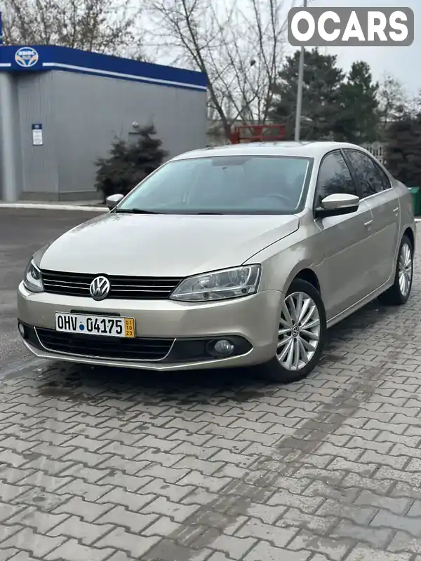 Седан Volkswagen Jetta 2014 1.97 л. Автомат обл. Рівненська, Рівне - Фото 1/20