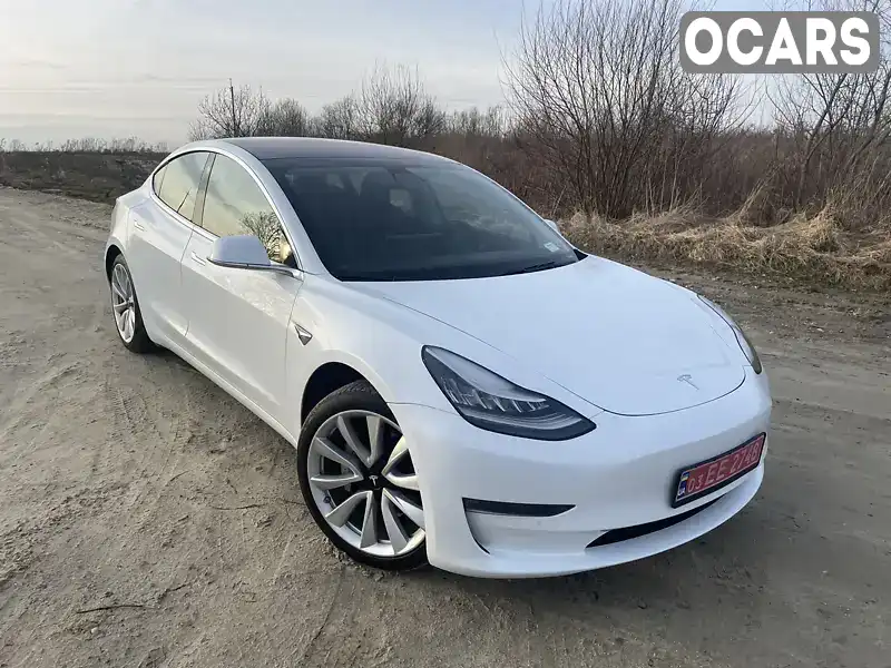 Седан Tesla Model 3 2018 null_content л. обл. Львівська, Львів - Фото 1/14