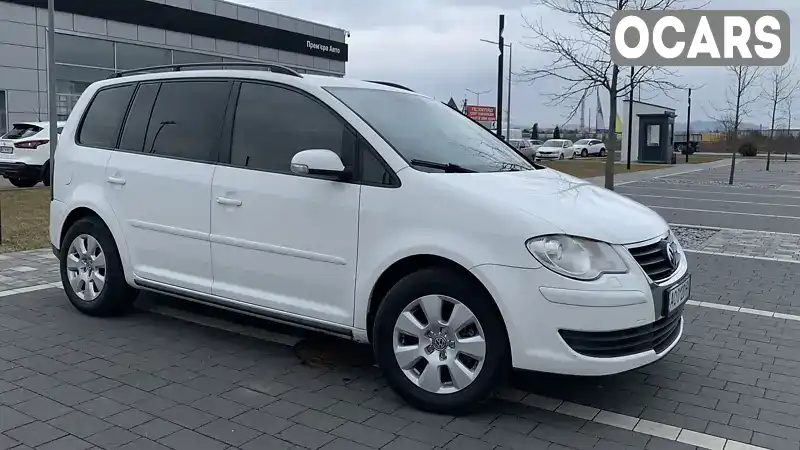 Минивэн Volkswagen Touran 2008 1.97 л. Ручная / Механика обл. Закарпатская, Мукачево - Фото 1/21