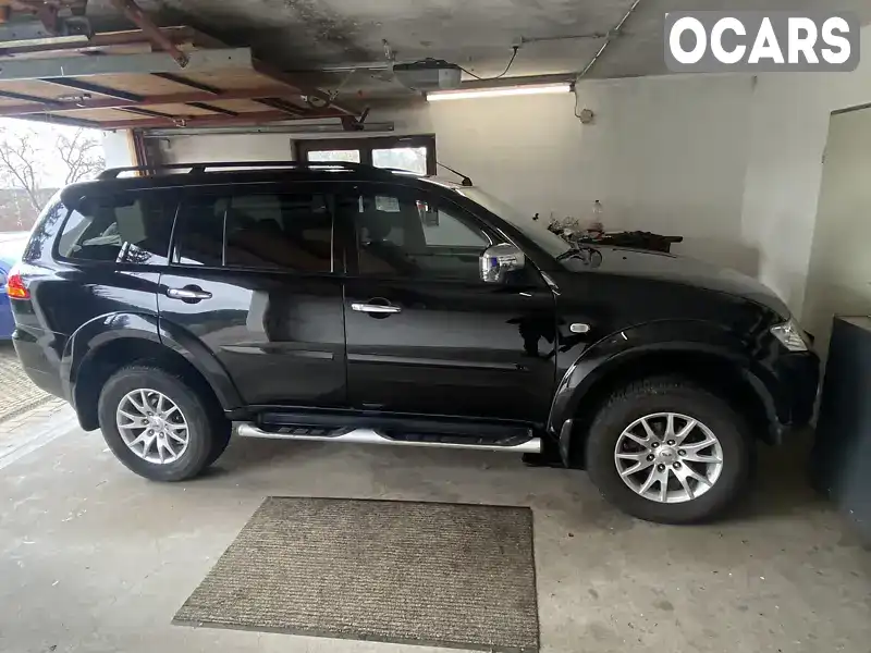 Позашляховик / Кросовер Mitsubishi Pajero Sport 2011 2.99 л. Автомат обл. Харківська, Харків - Фото 1/10