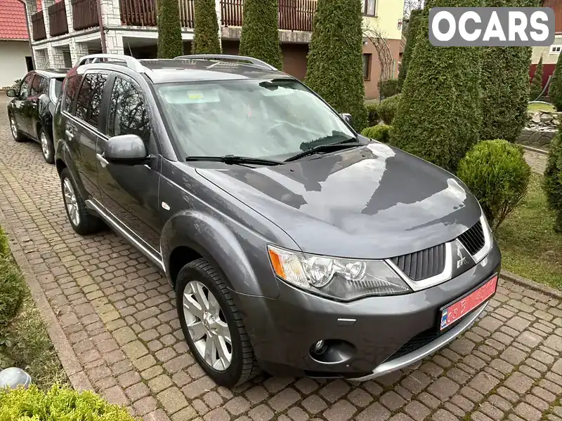 Внедорожник / Кроссовер Mitsubishi Outlander XL 2007 2 л. Ручная / Механика обл. Ивано-Франковская, Надворная - Фото 1/15