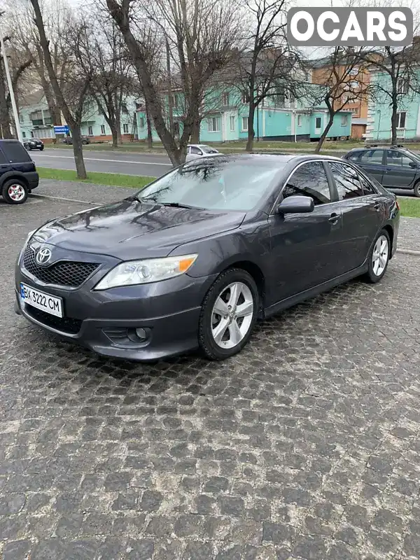 Седан Toyota Camry 2011 2.49 л. Автомат обл. Хмельницька, Хмельницький - Фото 1/21