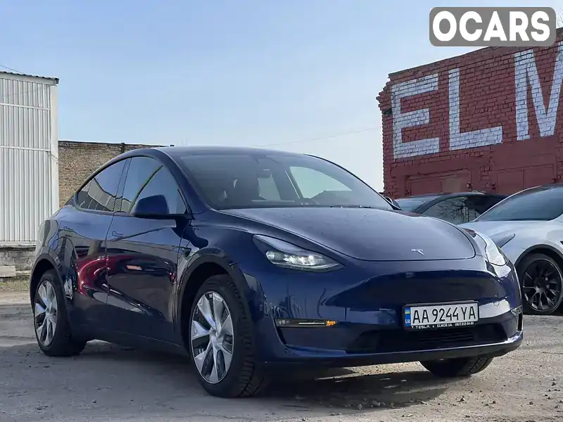 Внедорожник / Кроссовер Tesla Model Y 2023 null_content л. Автомат обл. Киевская, Киев - Фото 1/20