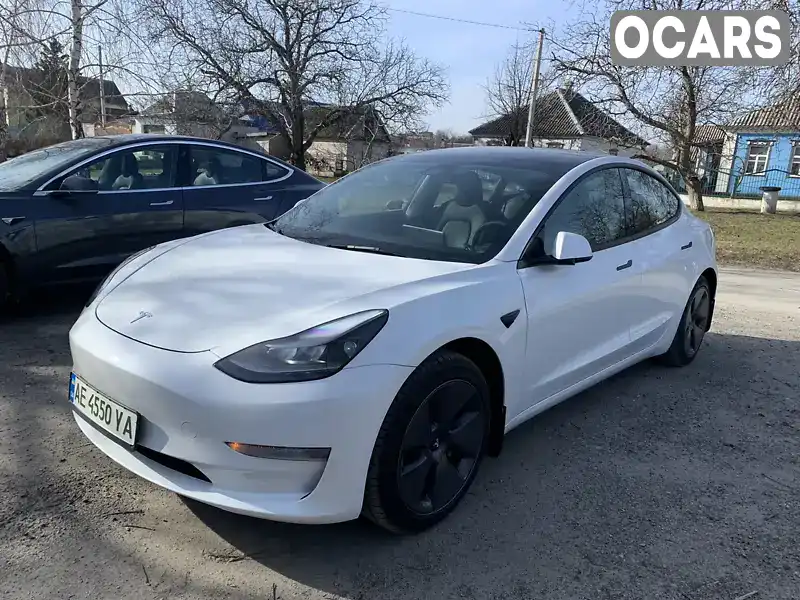 Седан Tesla Model 3 2023 null_content л. обл. Дніпропетровська, Дніпро (Дніпропетровськ) - Фото 1/21