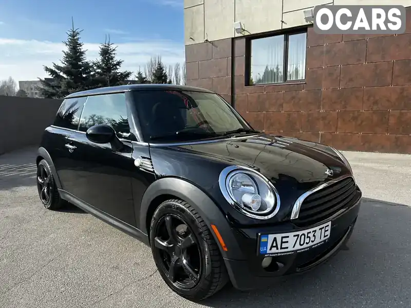 Хэтчбек MINI Hatch 2010 1.6 л. Ручная / Механика обл. Днепропетровская, Днепр (Днепропетровск) - Фото 1/11