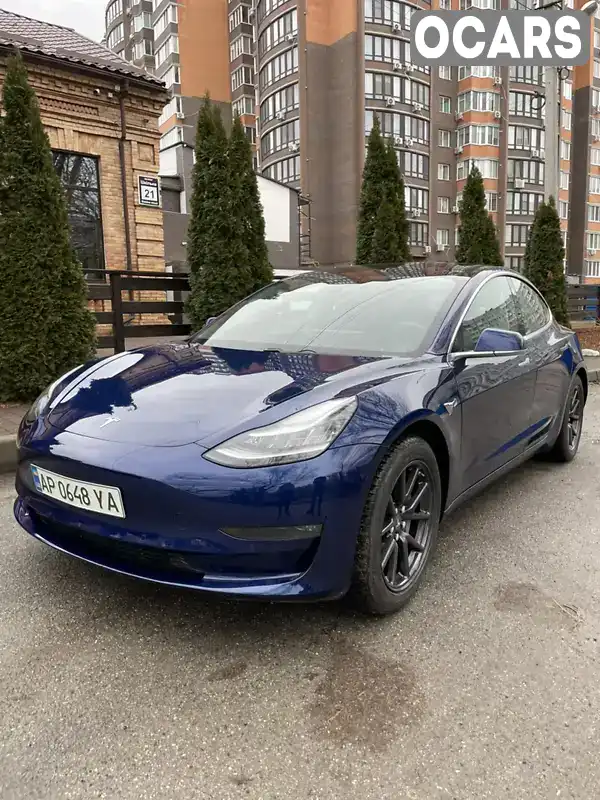 Седан Tesla Model 3 2018 null_content л. обл. Київська, Київ - Фото 1/9