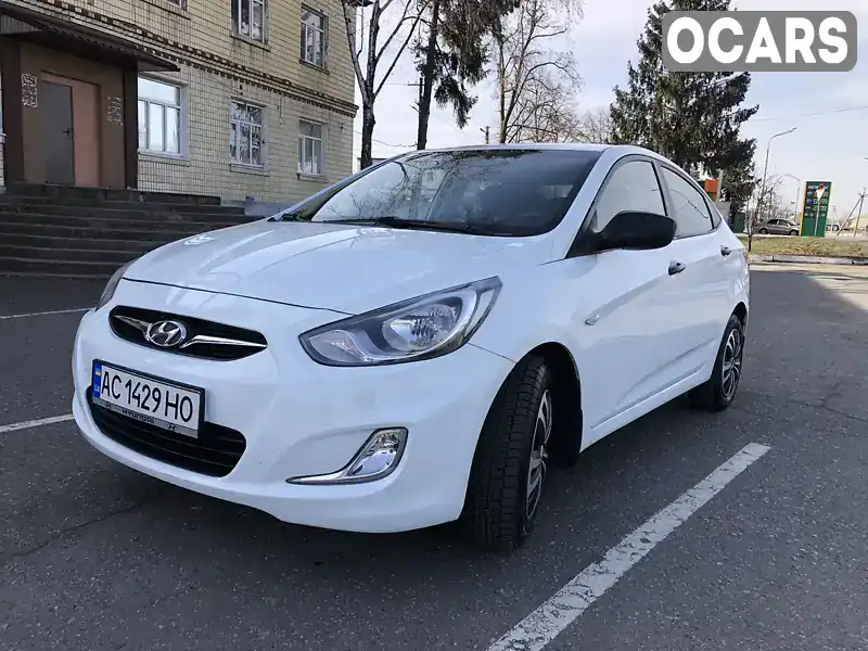 Седан Hyundai Accent 2013 1.4 л. Ручна / Механіка обл. Дніпропетровська, Павлоград - Фото 1/21