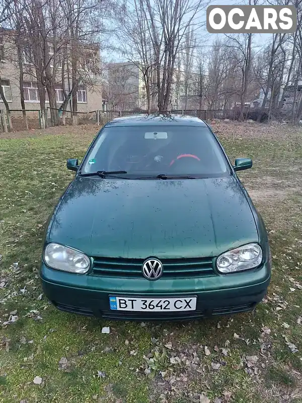 Хетчбек Volkswagen Golf 2003 1.39 л. Ручна / Механіка обл. Херсонська, Херсон - Фото 1/10