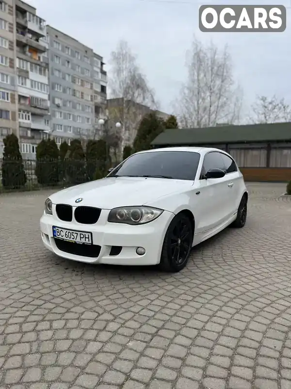 Хэтчбек BMW 1 Series 2008 2 л. Автомат обл. Львовская, Червоноград - Фото 1/8