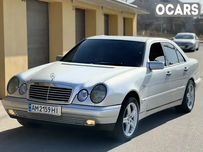 Седан Mercedes-Benz E-Class 1997 2.8 л. Автомат обл. Вінницька, Вінниця - Фото 1/21