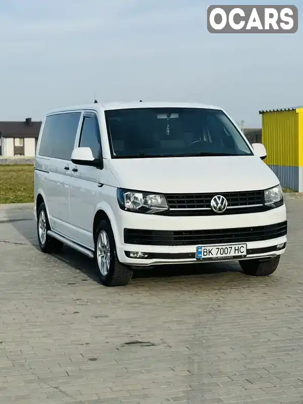 Минивэн Volkswagen Transporter 2016 1.97 л. Автомат обл. Ровенская, Ровно - Фото 1/21