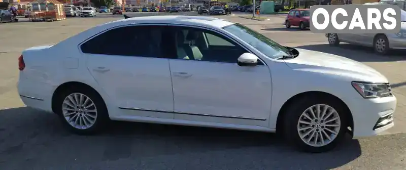 Седан Volkswagen Passat 2016 1.8 л. Робот обл. Черновицкая, Черновцы - Фото 1/9
