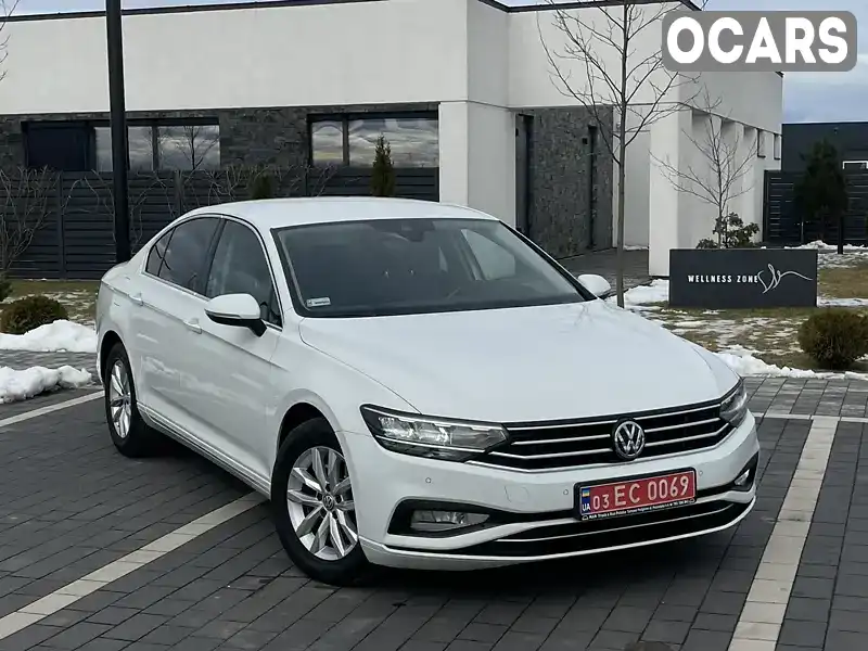 Седан Volkswagen Passat 2020 1.97 л. Автомат обл. Закарпатская, Мукачево - Фото 1/21