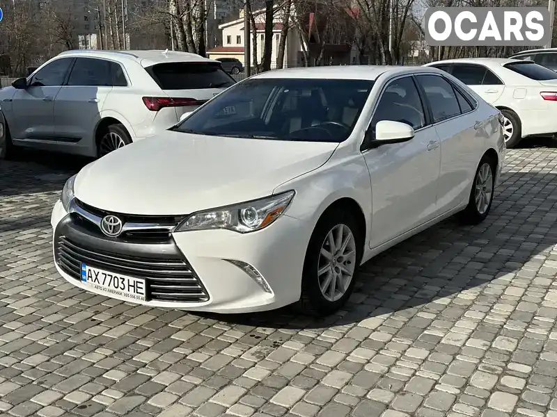 Седан Toyota Camry 2015 2.49 л. Автомат обл. Харьковская, Харьков - Фото 1/14