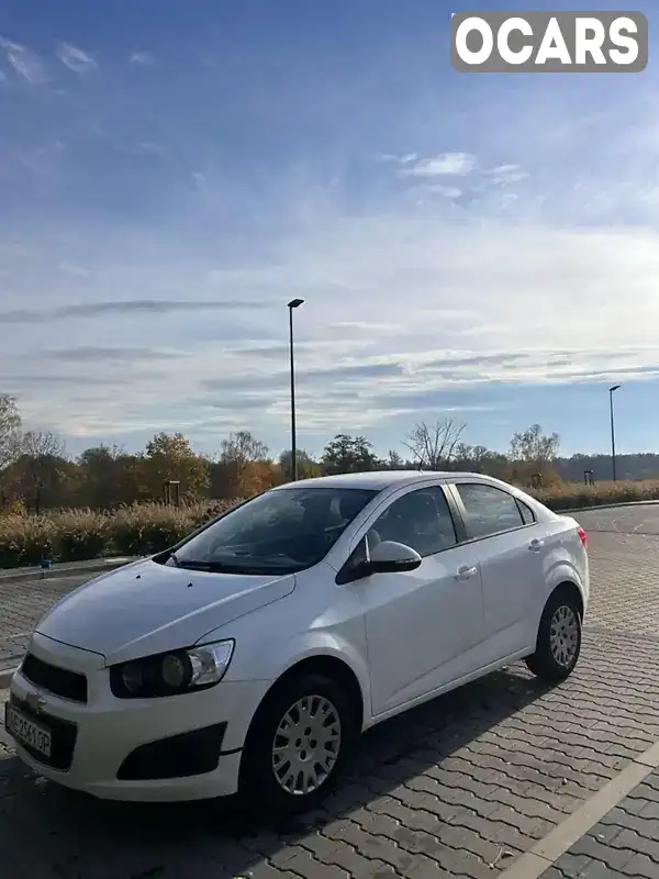 Седан Chevrolet Aveo 2014 1.4 л. Ручна / Механіка обл. Дніпропетровська, П'ятихатки - Фото 1/13