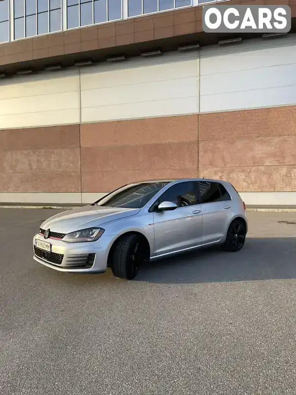 Хэтчбек Volkswagen Golf GTI 2016 2 л. Автомат обл. Киевская, Киев - Фото 1/18