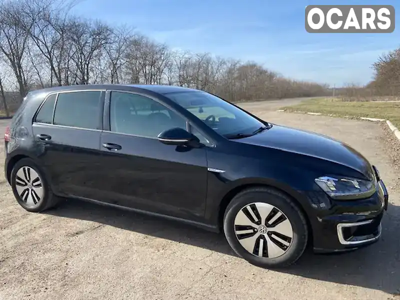 Хэтчбек Volkswagen e-Golf 2016 null_content л. Автомат обл. Киевская, Киев - Фото 1/21