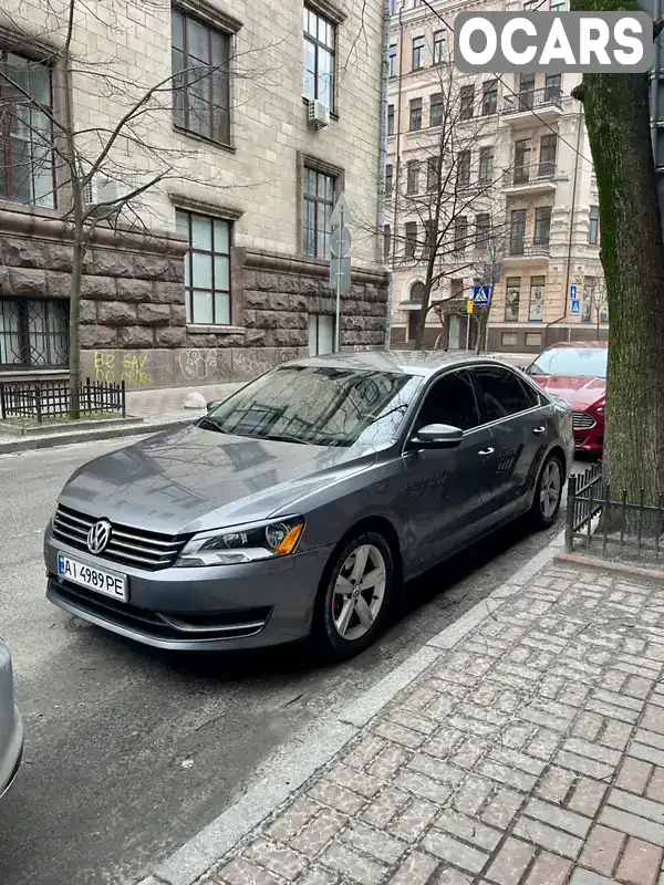 Седан Volkswagen Passat 2014 1.8 л. Автомат обл. Киевская, Киев - Фото 1/12