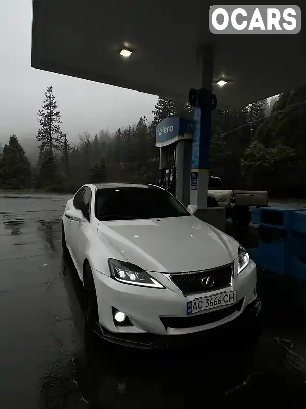 Седан Lexus IS 2013 2.5 л. Автомат обл. Волынская, Нововолынск - Фото 1/3